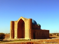 Казахстан. Мавзолей Ходжи Ахмеда Ясави. Памятник ЮНЕСКО
