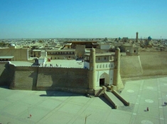 Узбекистан. Бухара - древняя крепость Арк. Глубокий туризм